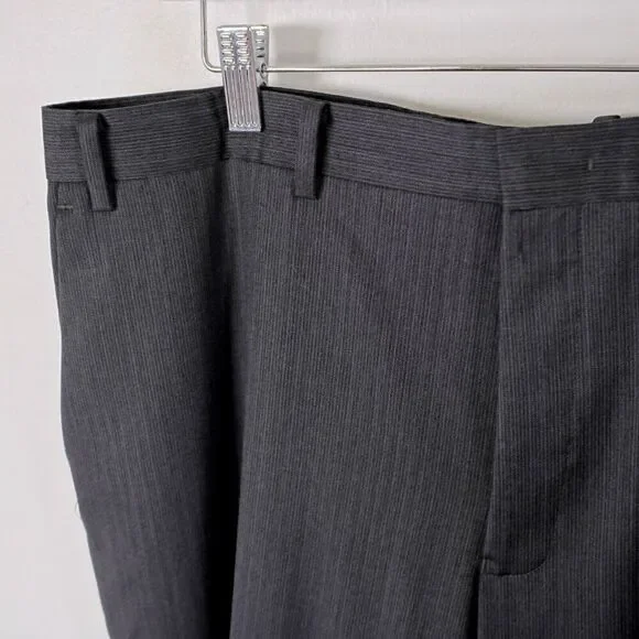 Dkny 2 Wool Gray Striped 2 Button Piece Suit 40R Or Slim 42R 35/31 Mid Rise Flat